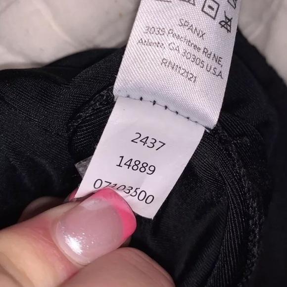 New Spanx Faux Leather glossy Leggings Black compression waistband sz. Medium - Picture 15 of 16